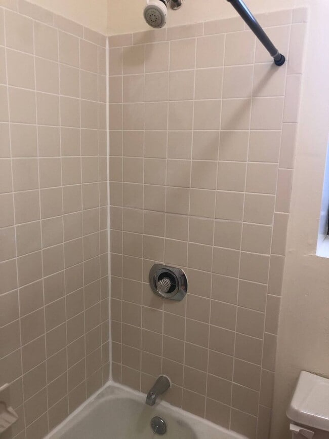 Interior Photo - Palisades Towers