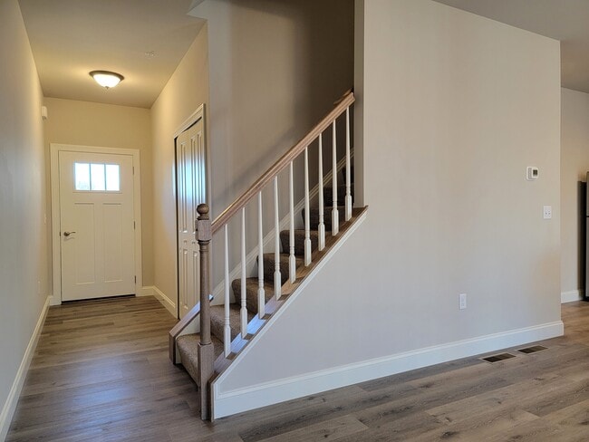 Building Photo - 107 Magnolia Dr