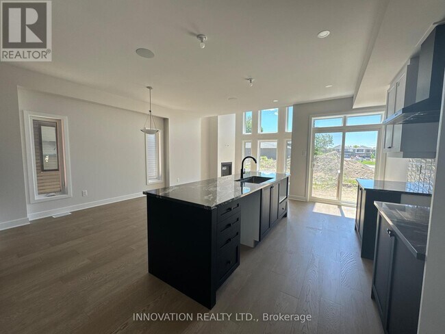 Photo du bâtiment - 111 Bristol Cres