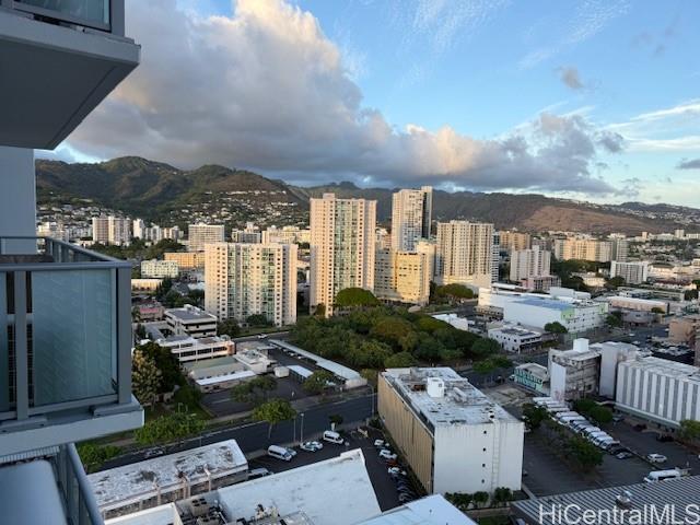 Foto del edificio - 1515 Liona St