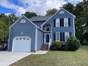Building Photo - 10 Creekstone Ct