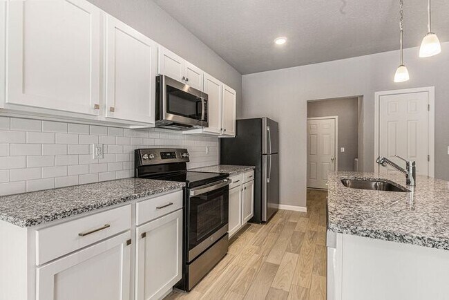 Building Photo - 3518 E Sedge Wren Dr