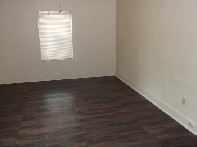 Foto del edificio - 1000 N Dunlap St