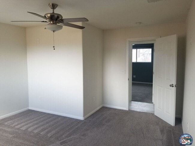 Foto del edificio - 1276 Aurora Dr