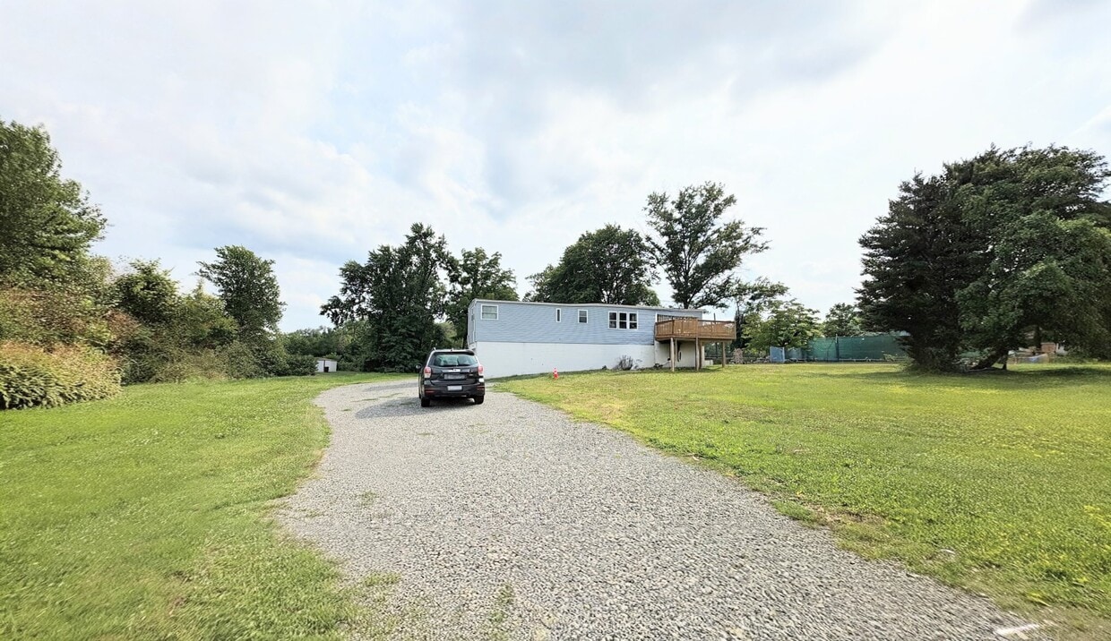 Photo - 770 River Rd (Pottstown, PA)