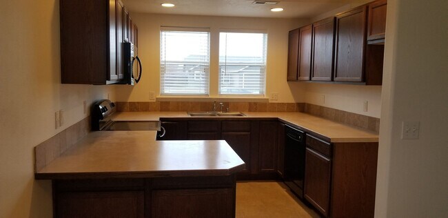 Foto del edificio - 3 Bed 2 Bath one story home located in Cro...