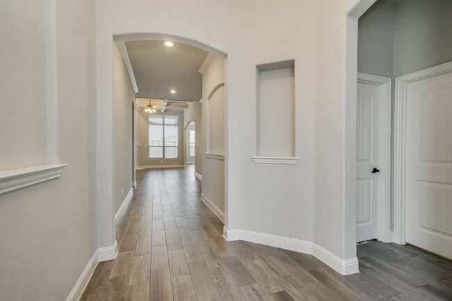 Building Photo - 2108 Austin Ln