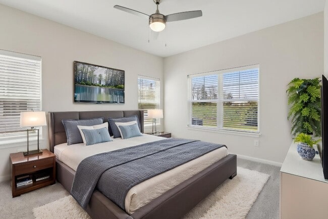 Building Photo - Village at Hinckley Oaks