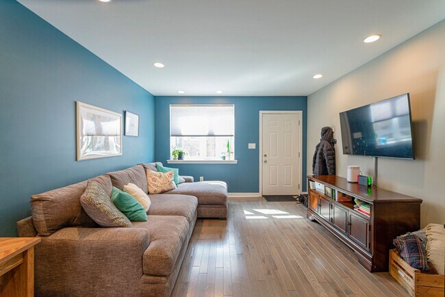 Foto del edificio - Point Breeze 2 Bedroom, 2.5 Bathroom Home