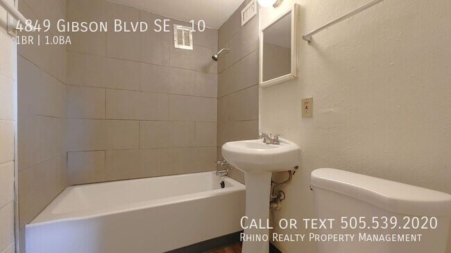 Foto del edificio - 4849 Gibson Blvd SE