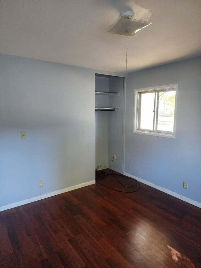 Foto del edificio - 7362 Sabre Ave