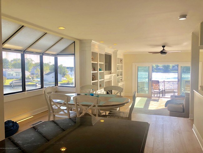 Foto del edificio - 25 Sunset Ave