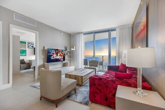 Building Photo - 4011 S Ocean Dr