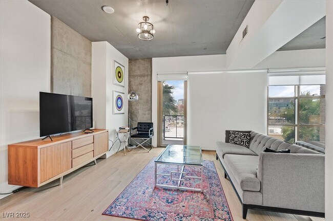 Foto del edificio - 353 E Bonneville Ave