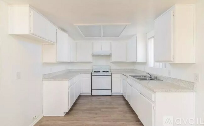 Foto del edificio - 3400 15th St W