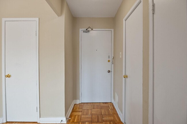 Building Photo - East York Apartments