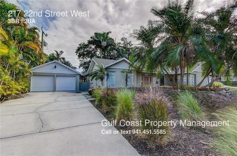 Foto principal - 217 22nd Street Ct NE