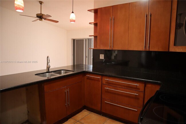 Foto del edificio - 9730 SW 148th Ave