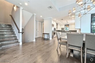 Building Photo - 433 5th St S