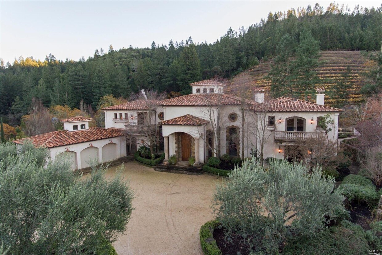 Foto principal - 1411 Diamond Mountain Rd