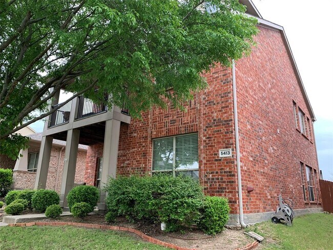 Building Photo - 5413 Beacon Ln
