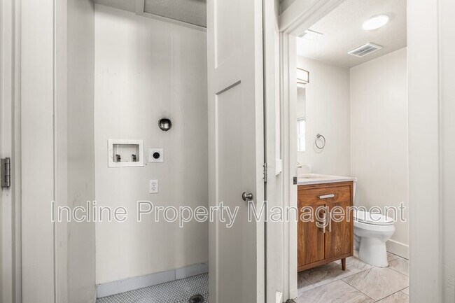 Building Photo - 43 N 100 W
