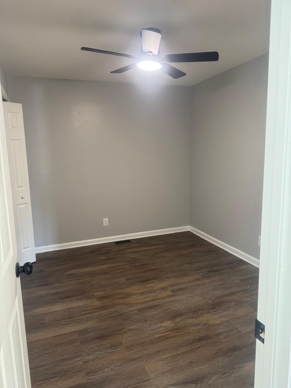 Building Photo - 1542 E Perry St