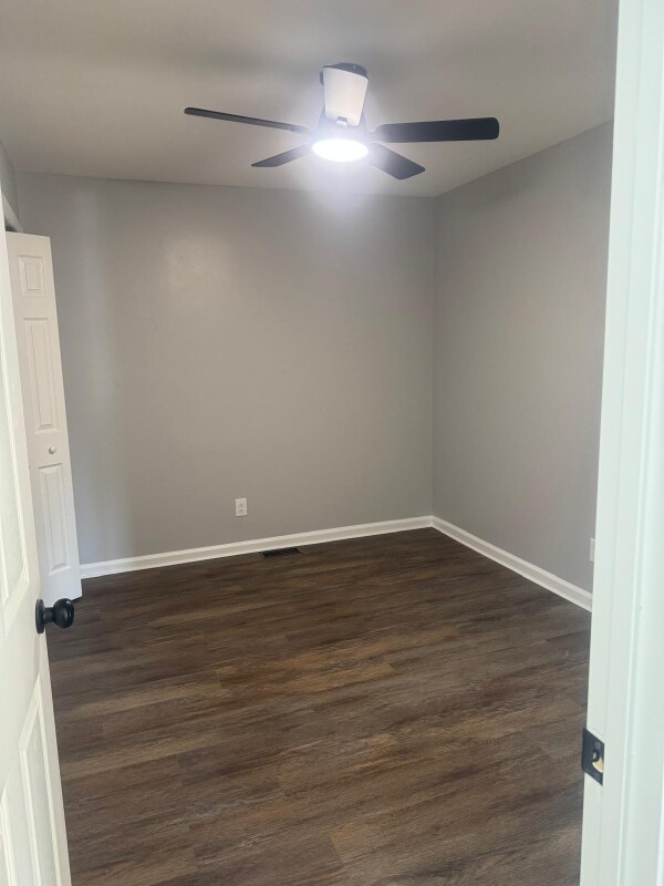 Foto del edificio - 1542 E Perry St