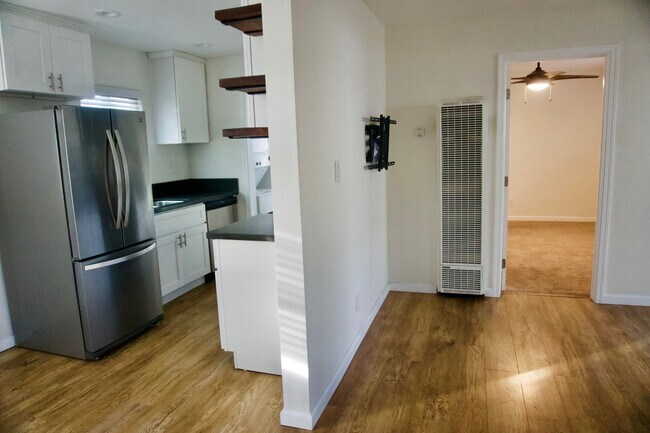 Foto del edificio - 710 Raven St