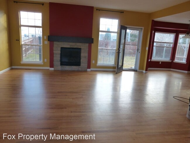 Building Photo - 4 br, 3.5 bath House - 3635 Wildrose Place