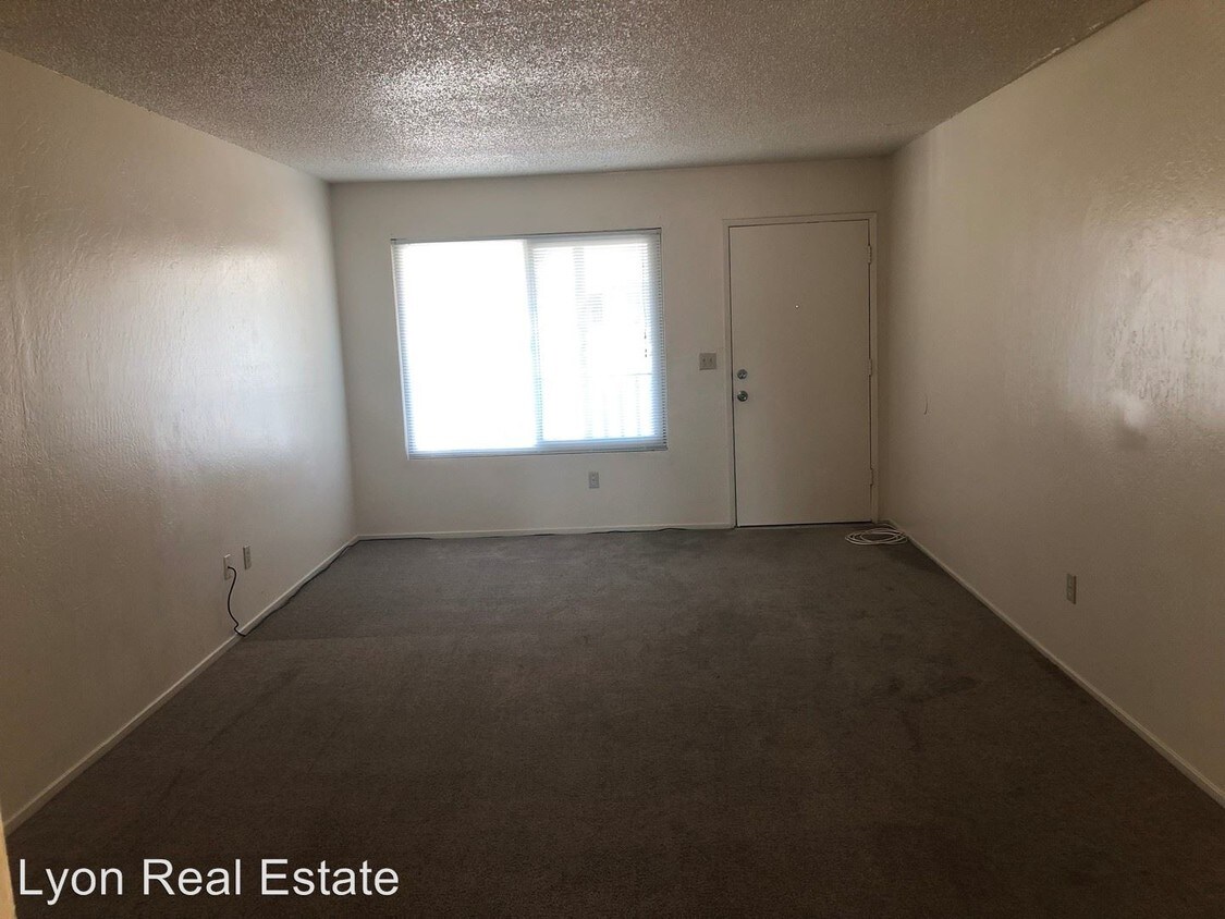 586 California St Unit 31, Woodland, CA 95695 Room for Rent in