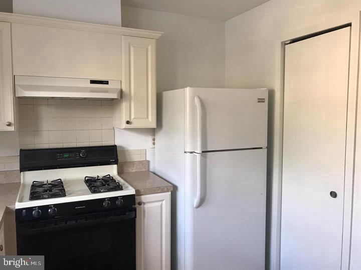 13 Cedarvale Ct, Cockeysville, MD 21030 Townhome Rentals in