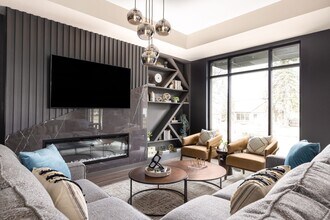 Interior Photo - Noble