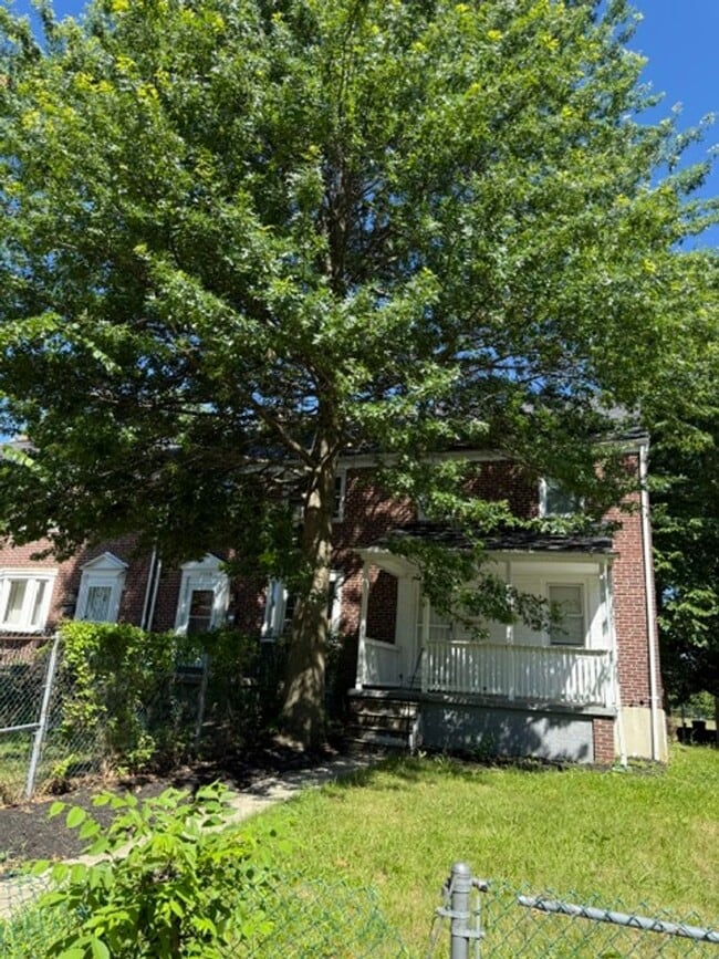 Building Photo - 5510 Lothian Rd