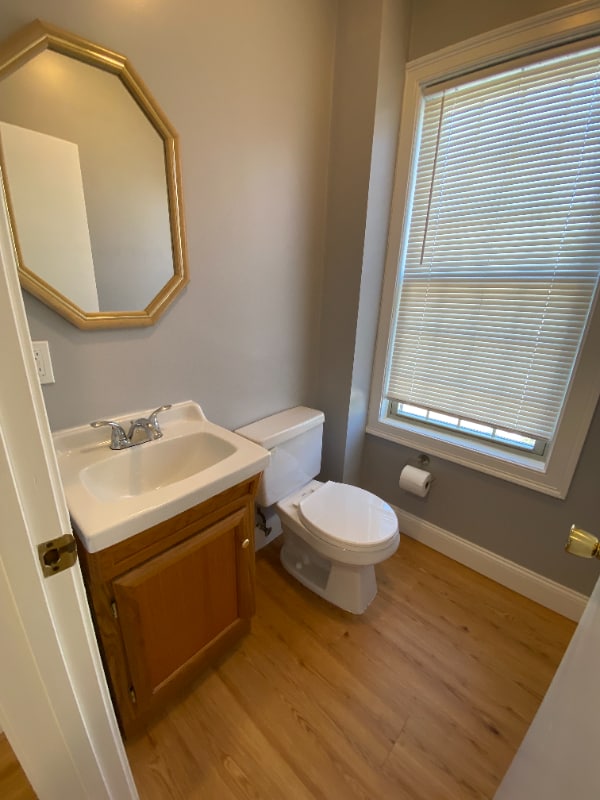 Photo - 824 Main St Apartment