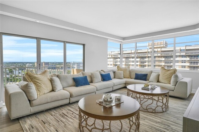 Foto del edificio - 1985 S Ocean Dr