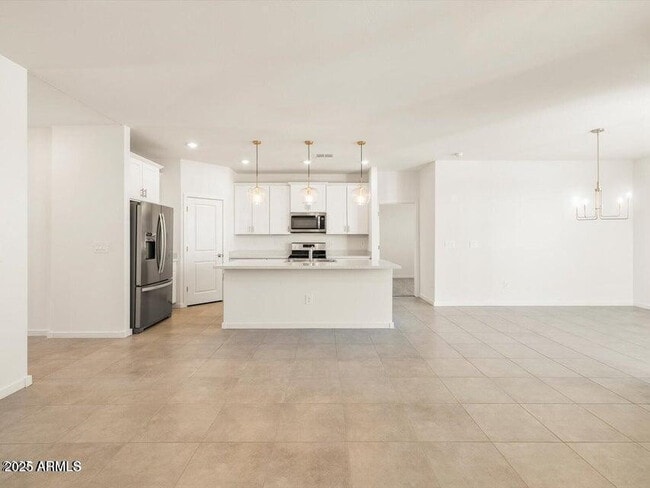 Building Photo - 41740 W Sonoran Trail