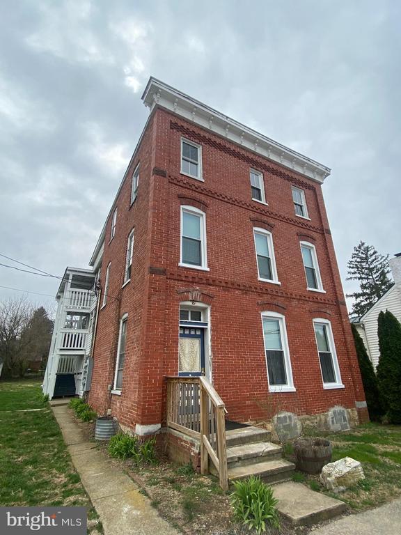Building Photo - 109 E Congress St