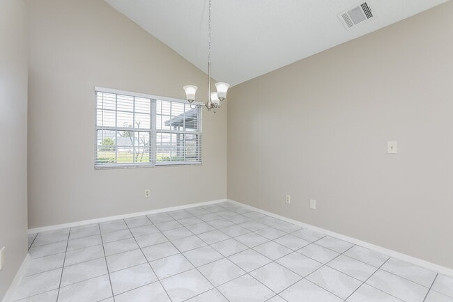Building Photo - 238 Satinwood Cir