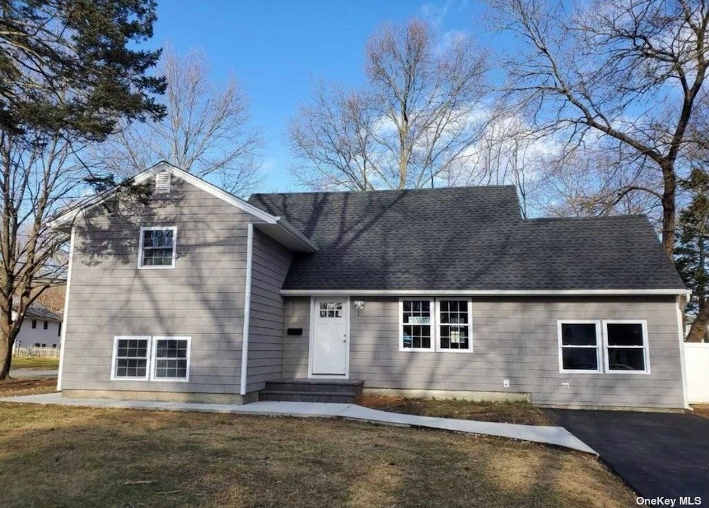 1 Wenmore Ln, Port Jefferson Station, NY 11776 House Rental in Port