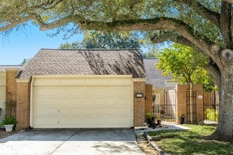 Building Photo - 1814 Veranda Dr
