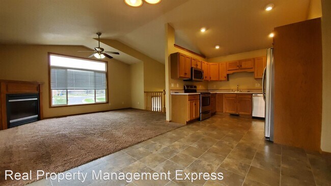 Foto del edificio - 4 br, 2 bath House - 7112 W Strabane St