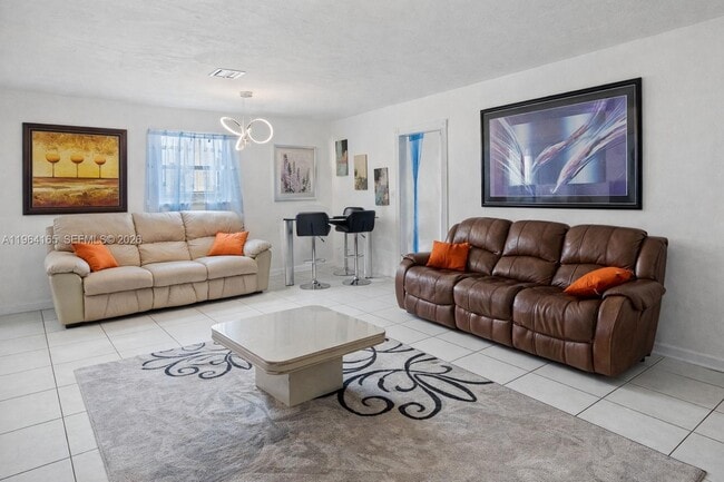 Foto del edificio - 121 SW 28th Terrace