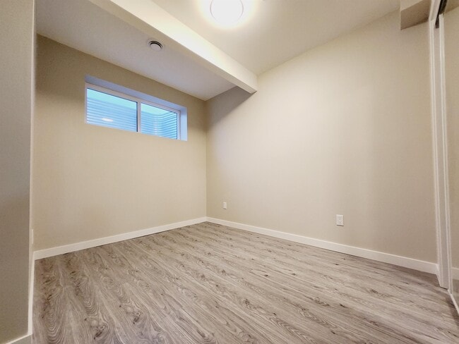 Building Photo - 1693 Cavanagh blvd SW