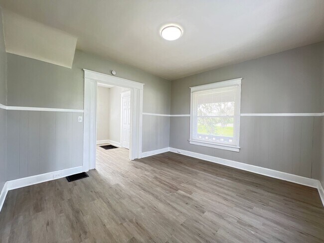 Building Photo - Charming Single-Family Home on Clark: Move...