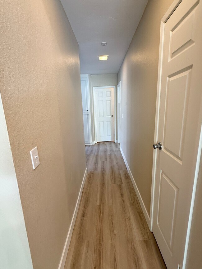 Foto del edificio - 5472 Adobe Falls Rd