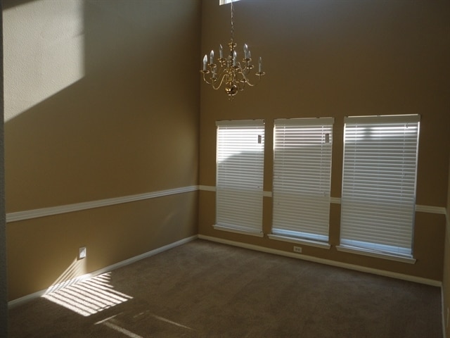 Building Photo - 710 Single Pine Ct