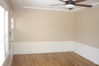 Building Photo - 1072 45th St