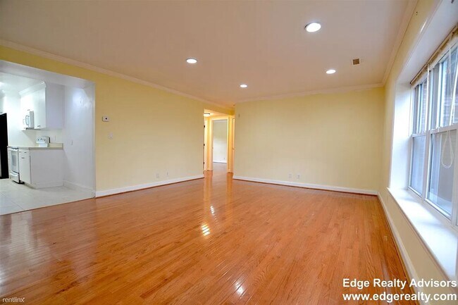 Foto del edificio - 168 Newton St