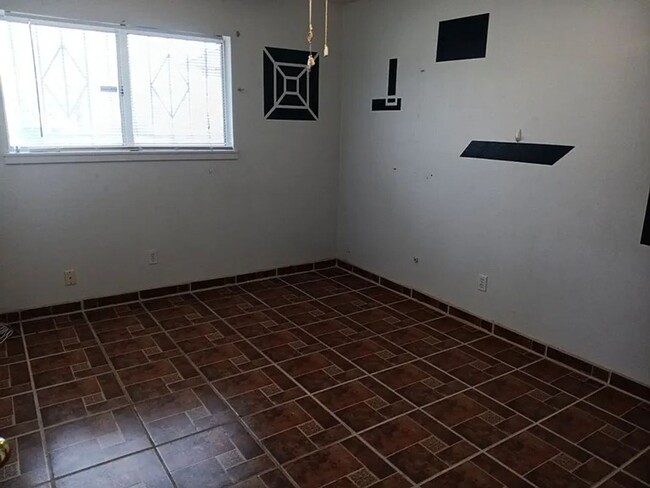 Foto del edificio - Welcome to this Spacious 3-bedroom